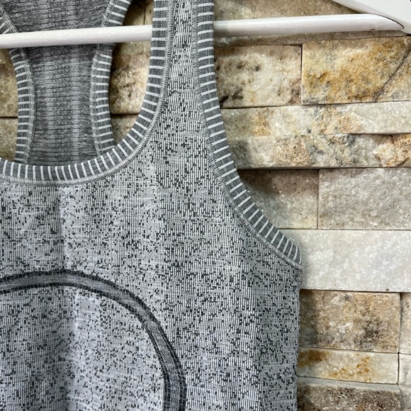 NWOT Lululemon Swiftly Tech tank, 4 - Picture 3 of 5